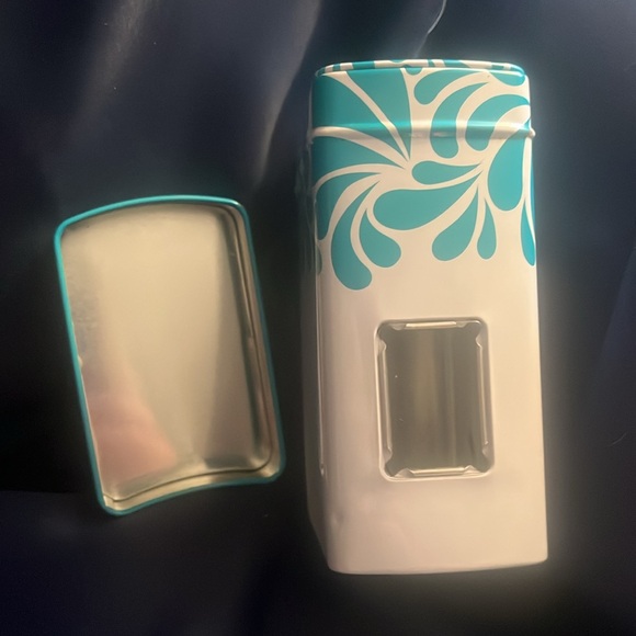 Loose Tea canisters with viewing windows and 2 lids - Picture 2 of 3